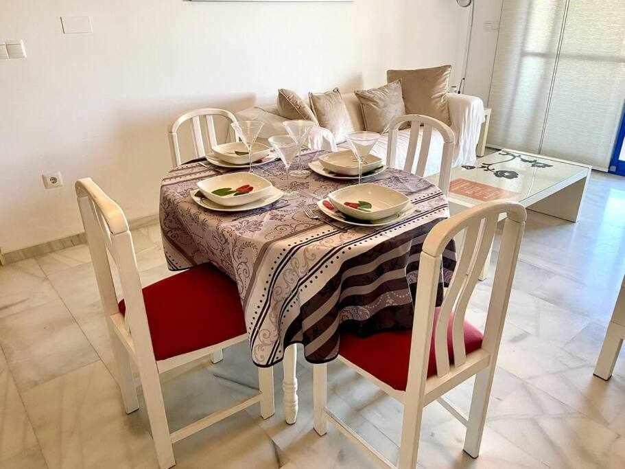 Apartamento Rocio By Solymar Holiday Torre Del Mar Exterior photo